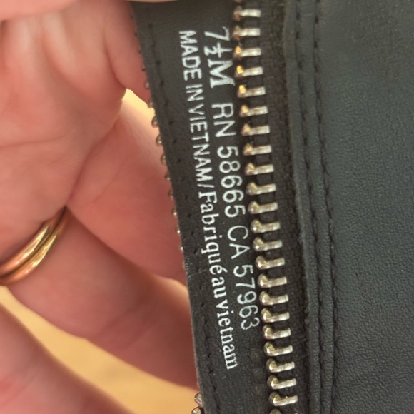 Studded black boot - Picture 6 of 7